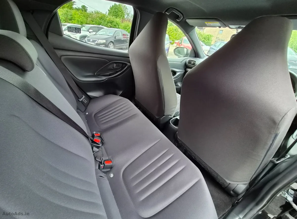 2022 Toyota Yaris – photo 9