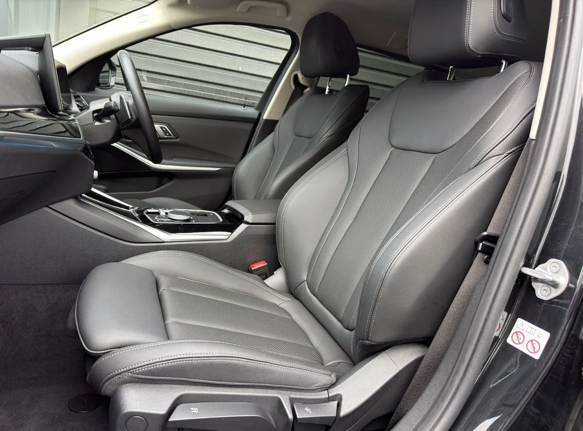 2022 BMW 3-Series – photo 9