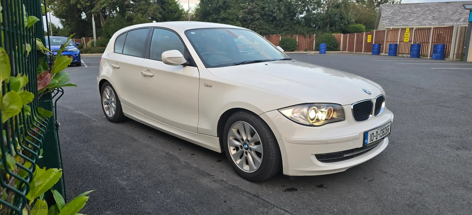 2010 BMW 1 Series – photo 2