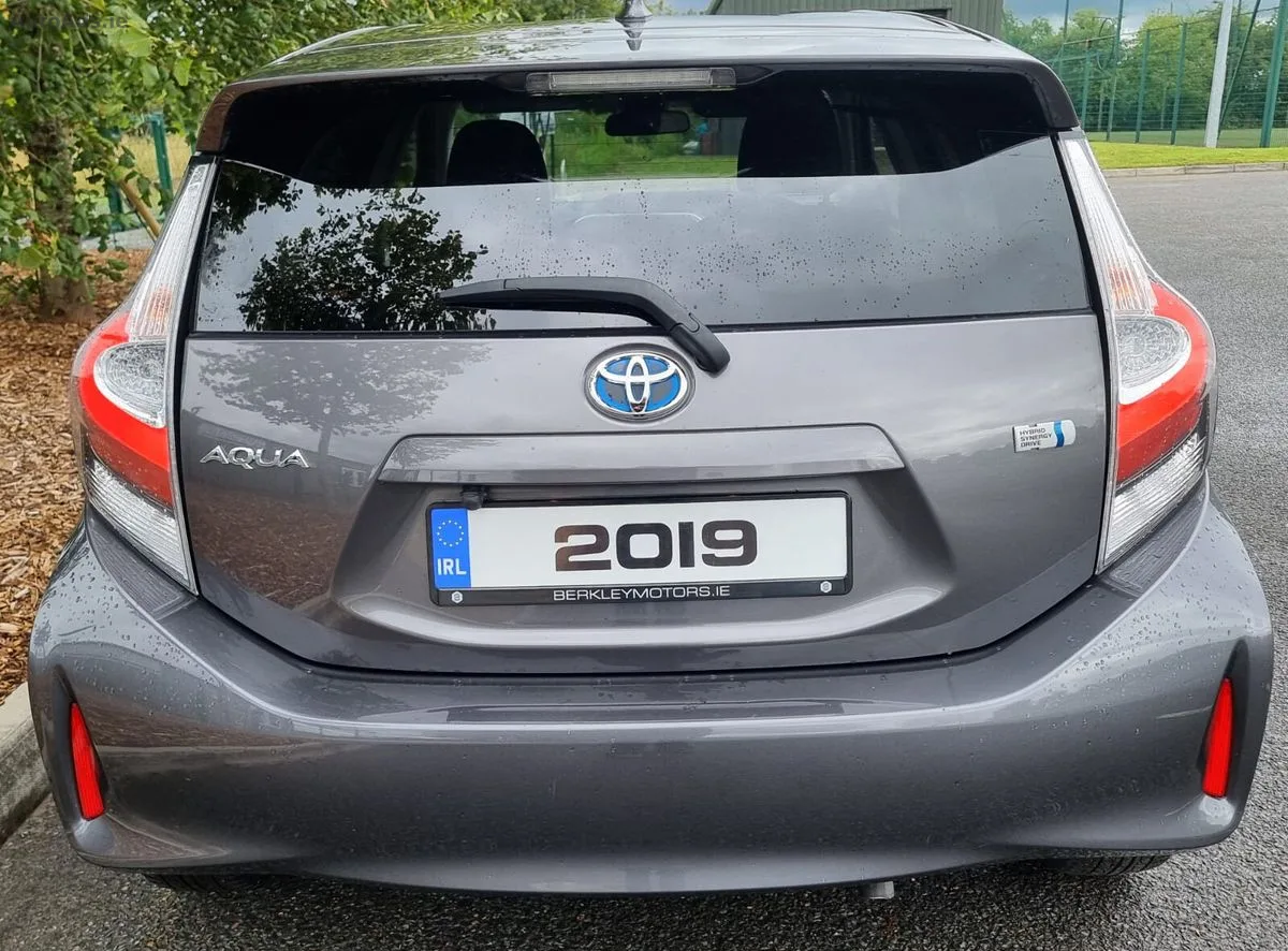 2019 Toyota Aqua – photo 11