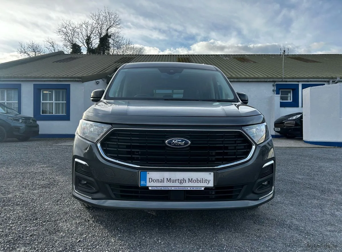 2026 Ford Tourneo Connect – photo 2