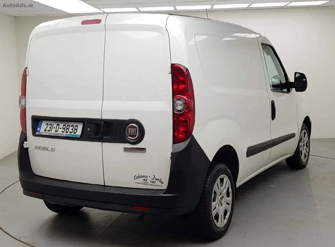 2023 Fiat Doblo – photo 2