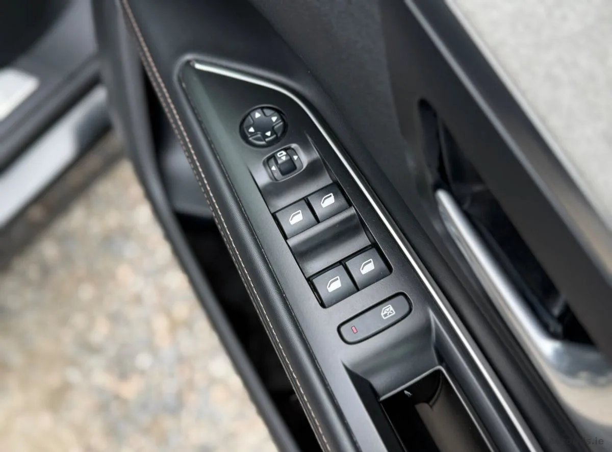2018 Peugeot 5008 – photo 17