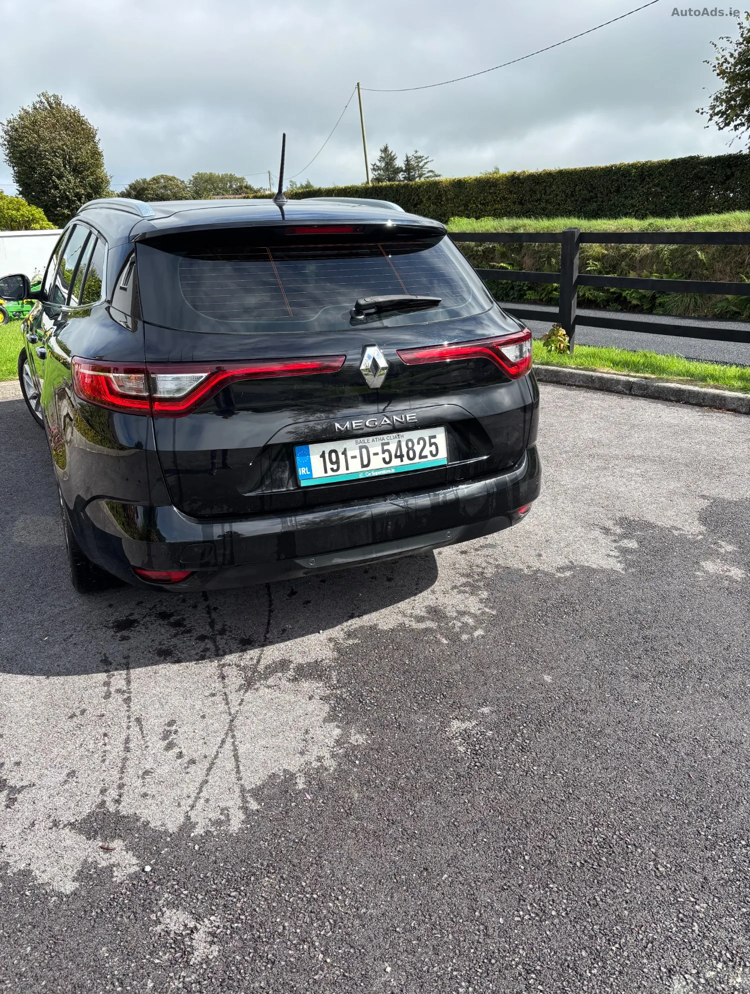 2019 Renault Megane – photo 2
