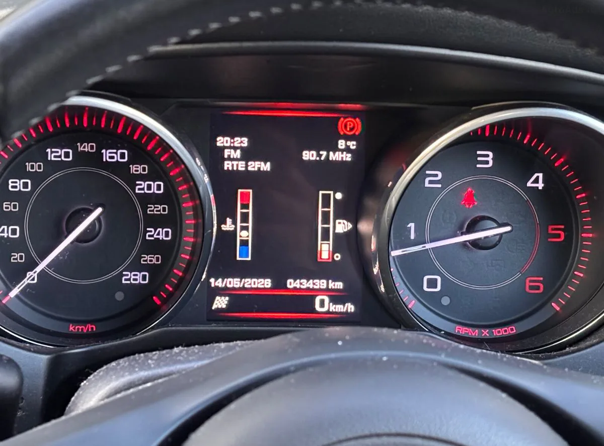 2016 Jaguar XE – photo 16