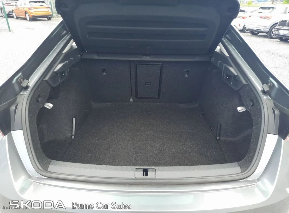 2023 Skoda Octavia – photo 10