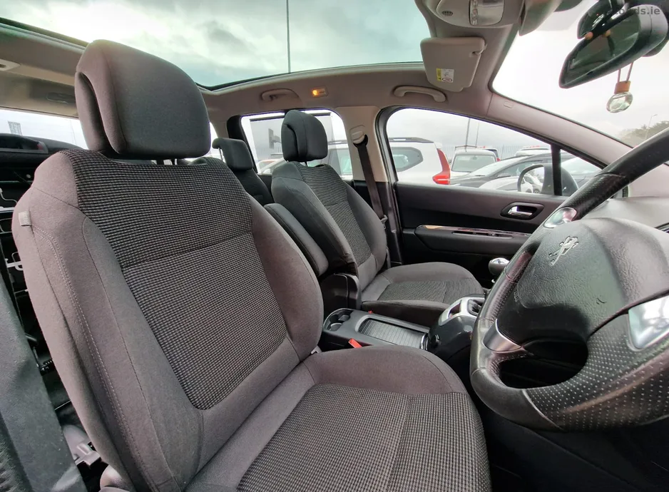2016 Peugeot 5008 – photo 13