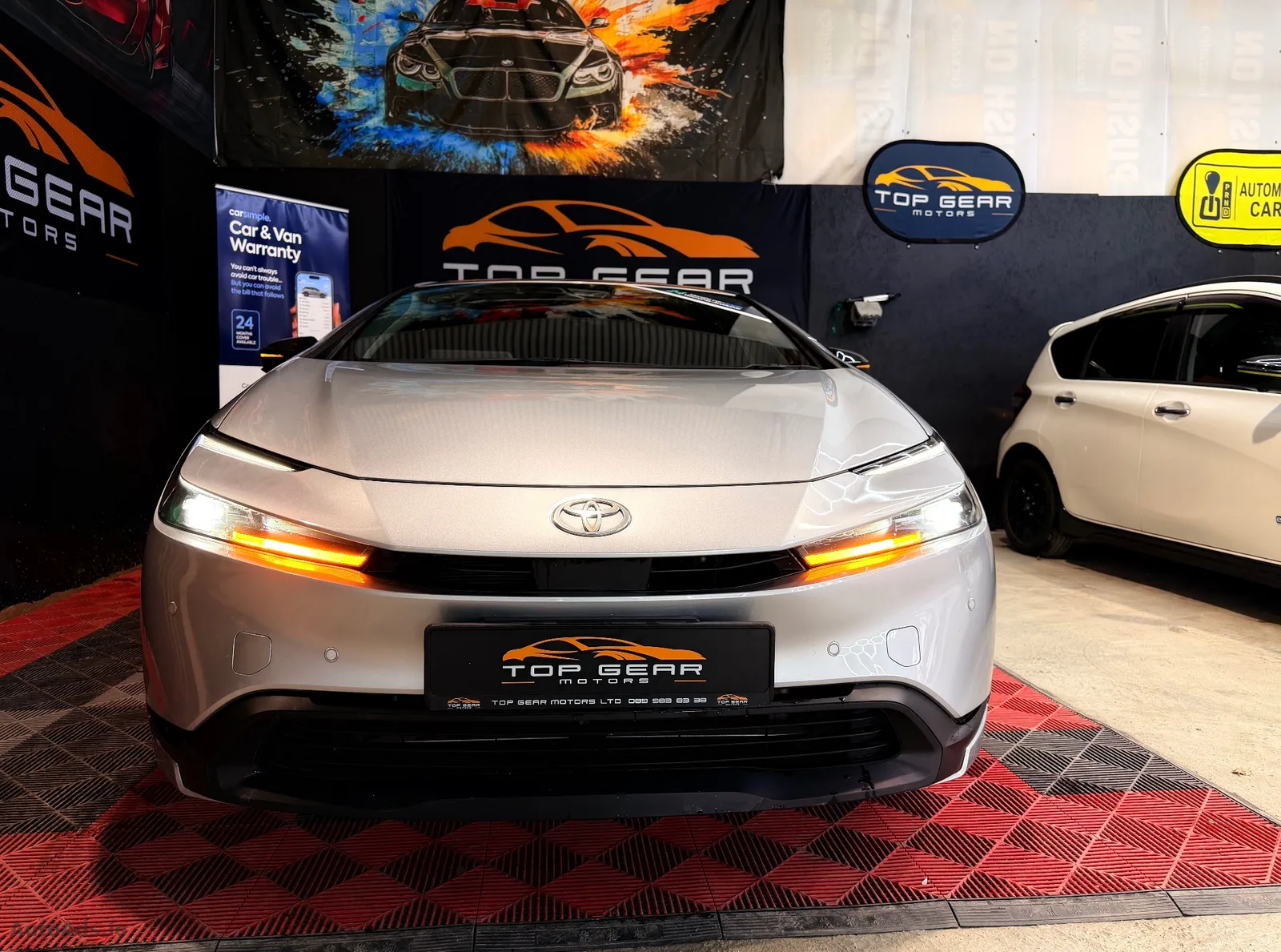 2023 Toyota Prius – photo 2