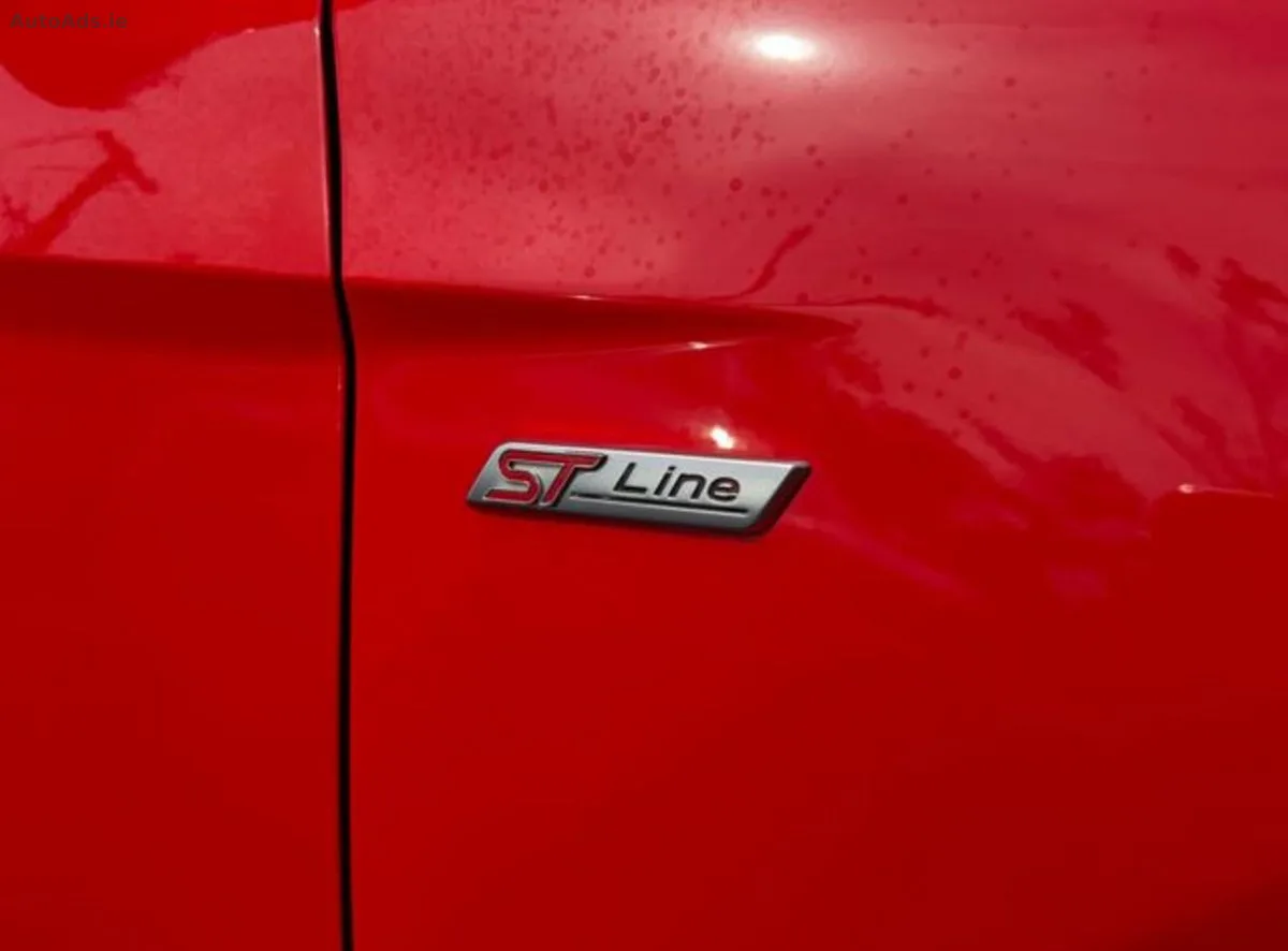 2017 Ford Focus – photo 9
