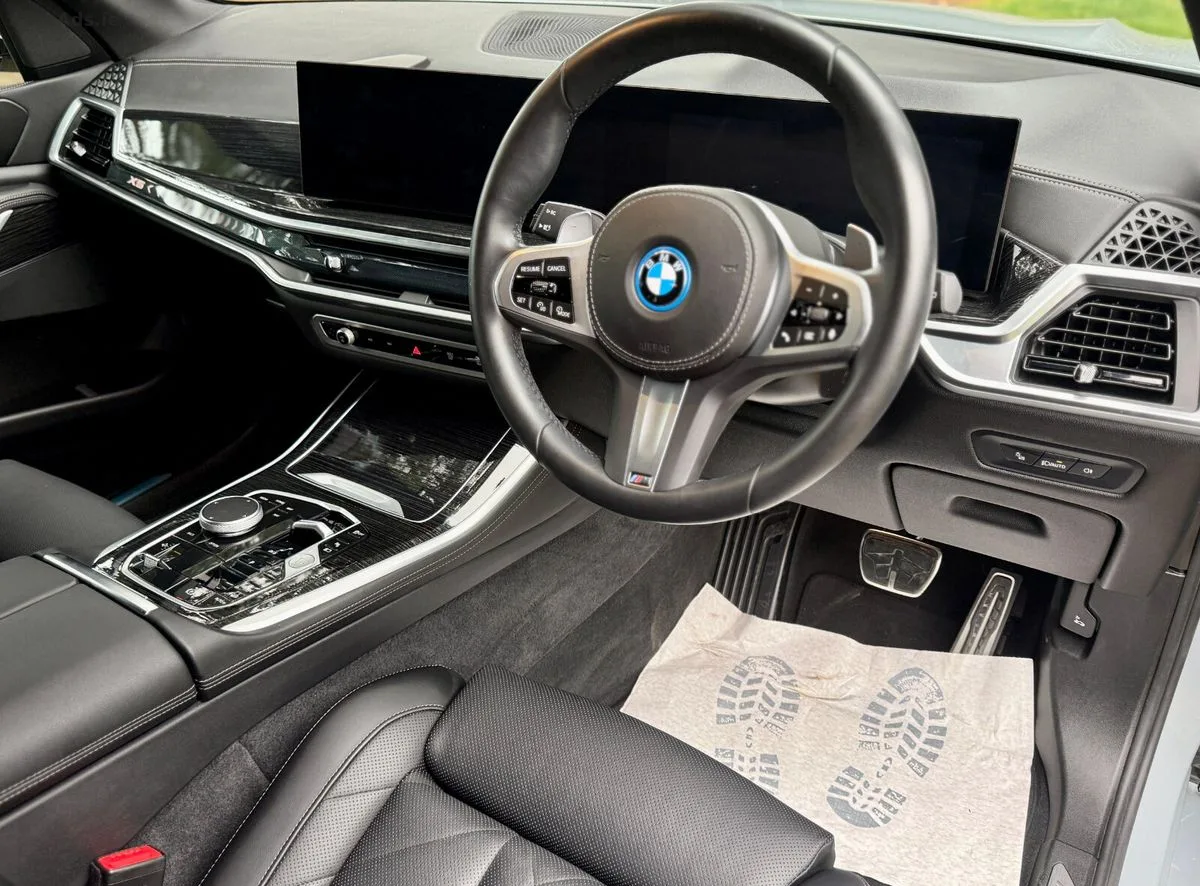 2025 BMW X5 – photo 18