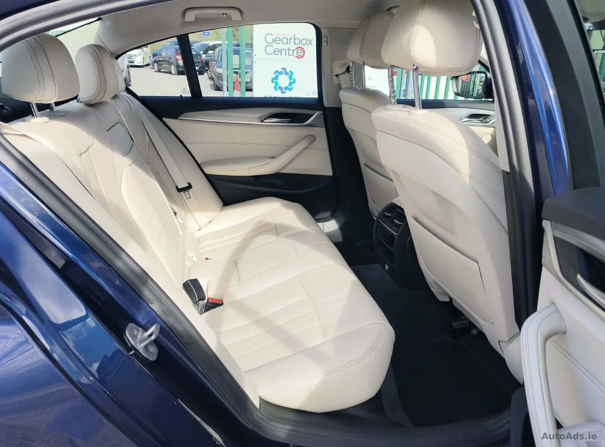 2017 BMW 5-Series – photo 14