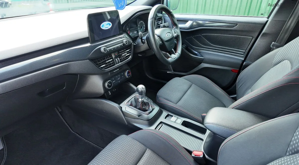 2019 Ford Focus – photo 15