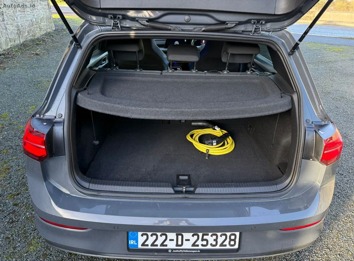 2022 Volkswagen Golf – photo 18