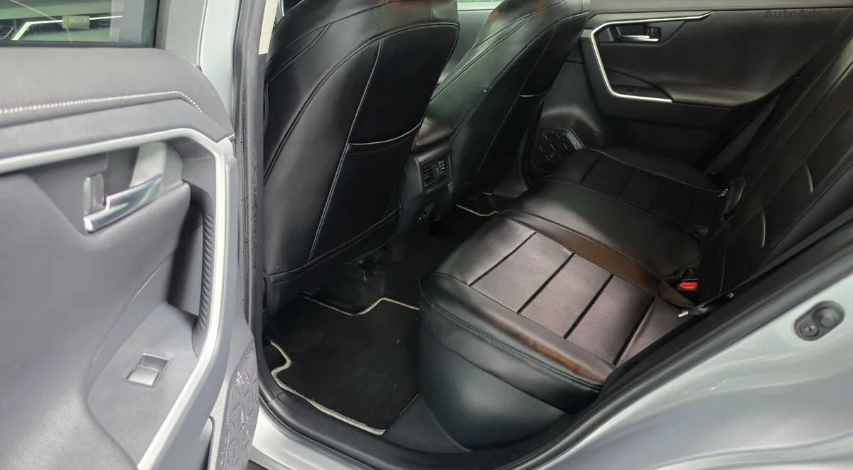 2019 Toyota RAV4 – photo 20