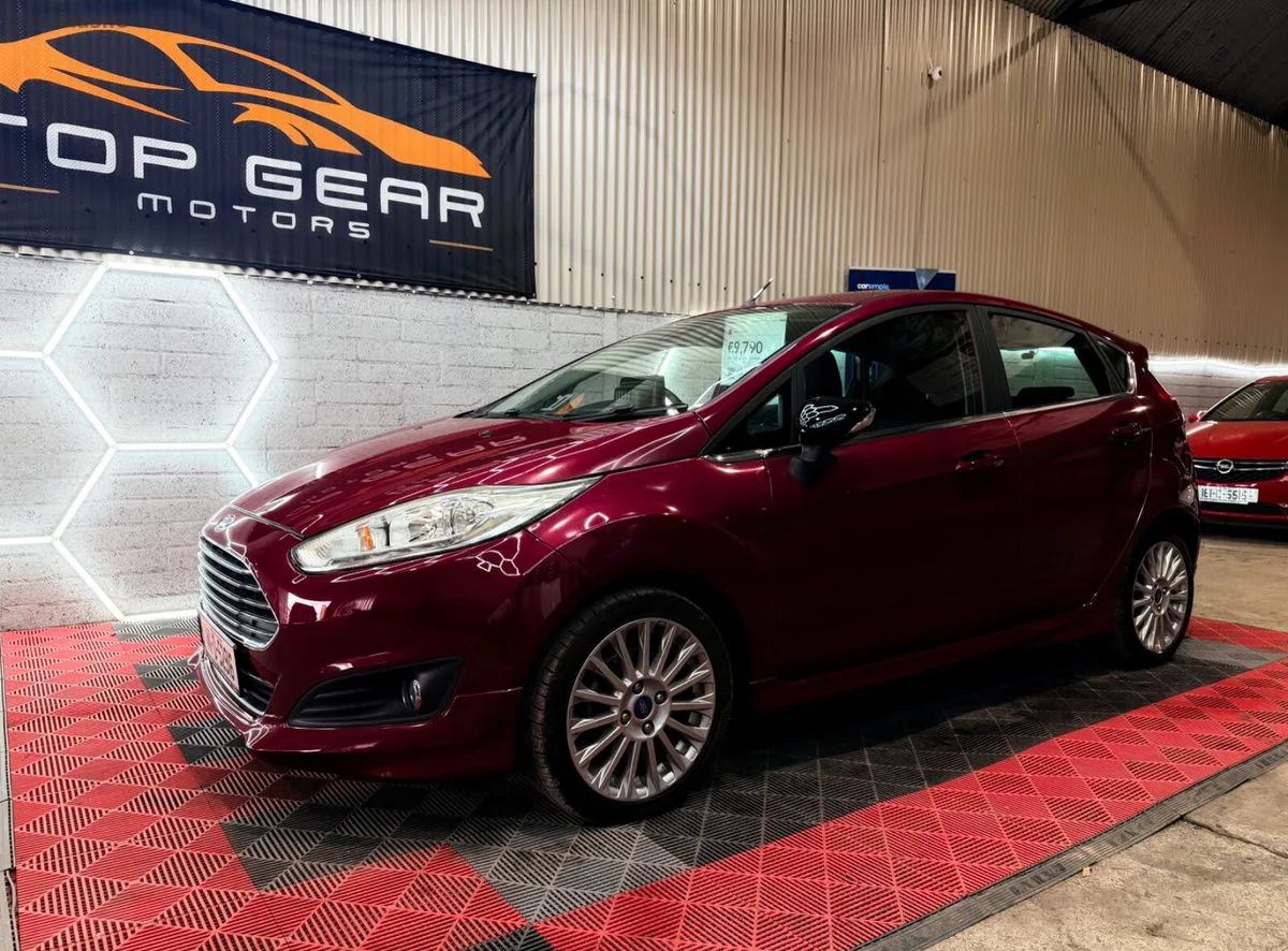 2014 Ford Fiesta – photo 3
