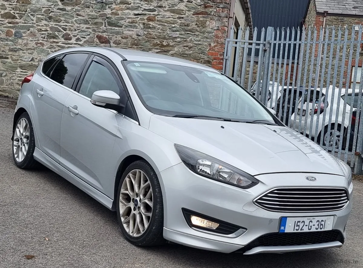 2015 Ford Focus – photo 2