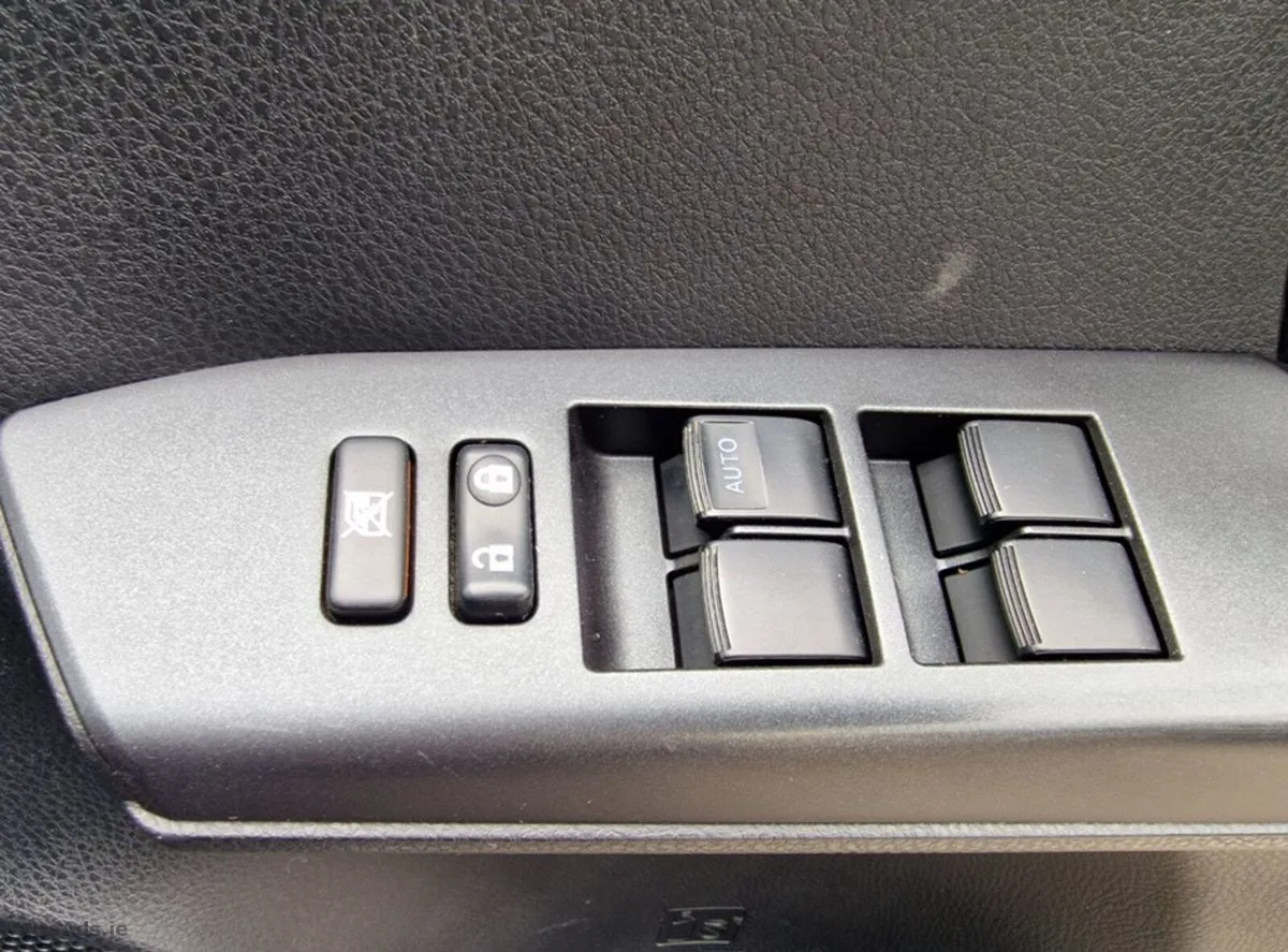 2017 Toyota RAV4 – photo 20