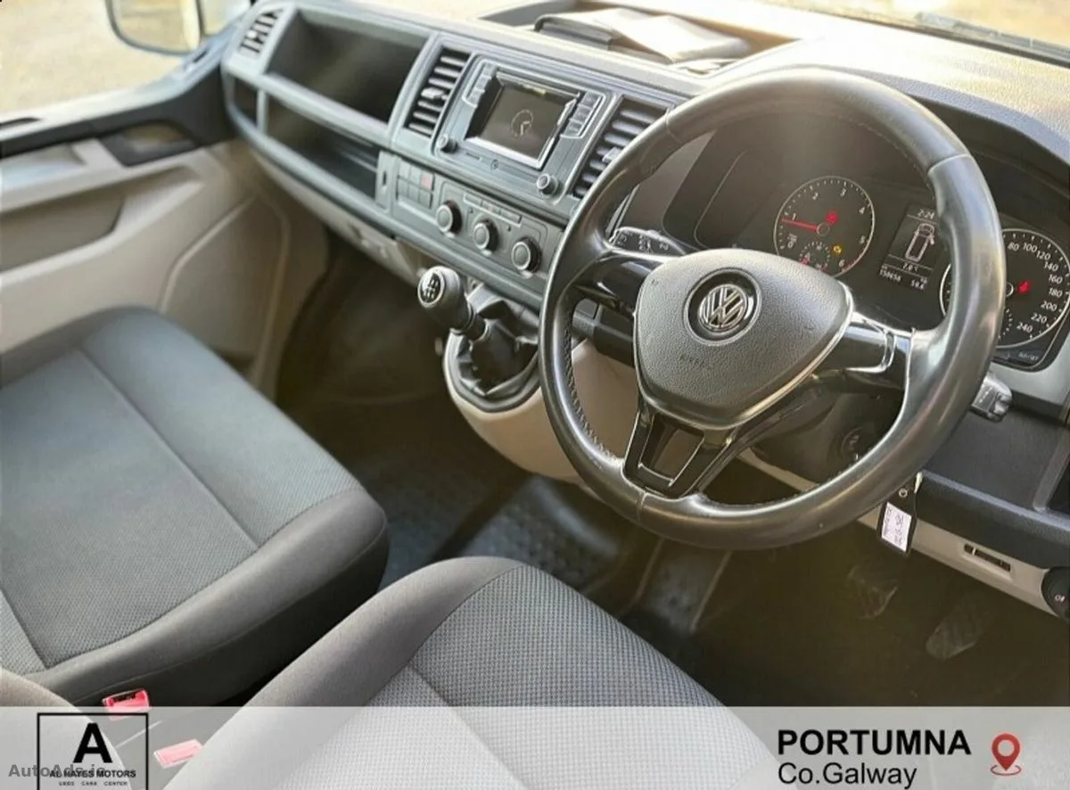 2018 Volkswagen Transporter – photo 2