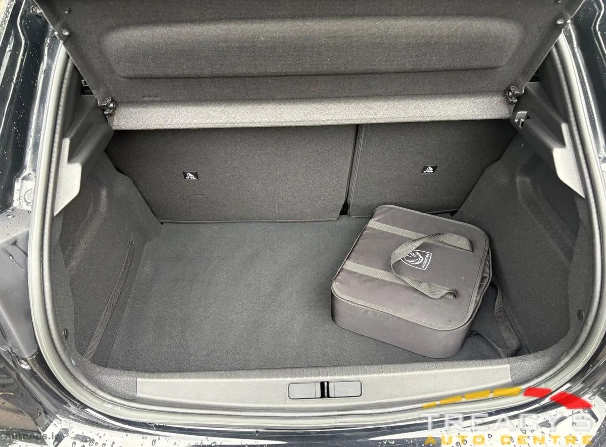 2023 Peugeot 208 – photo 12