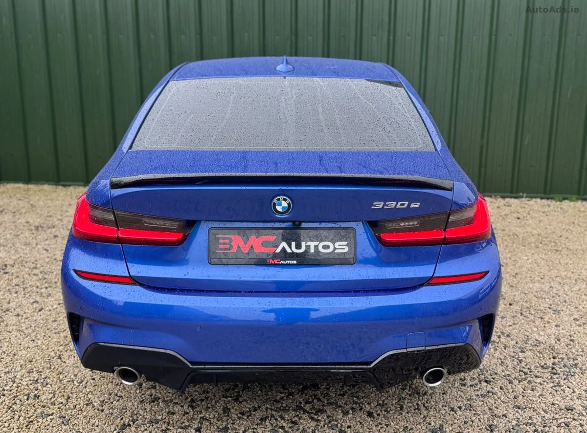 2022 BMW 3-Series – photo 7