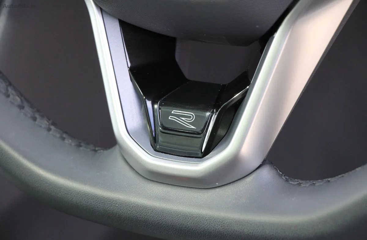 2025 Volkswagen Touareg – photo 10