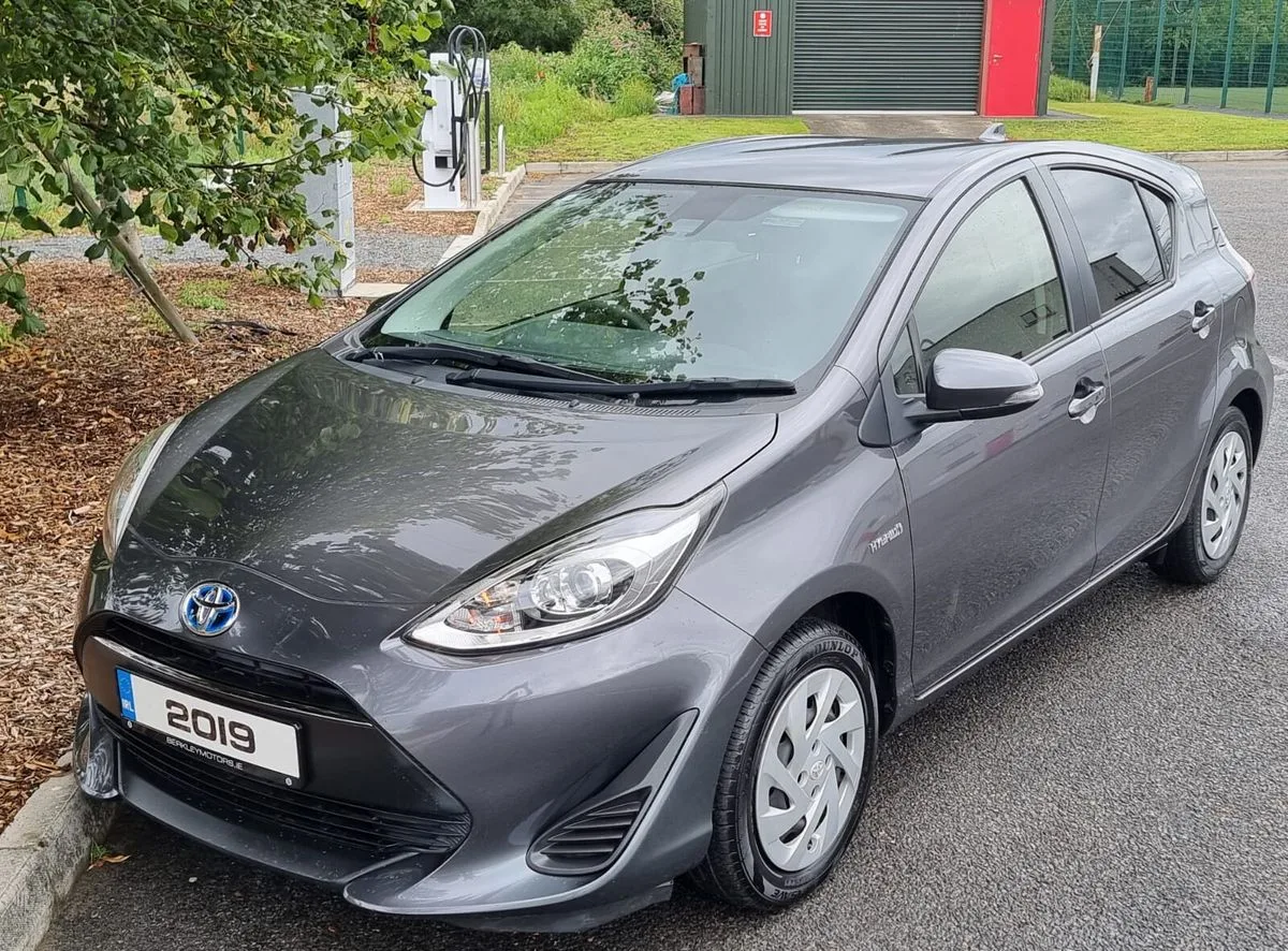 2019 Toyota Aqua – photo 5