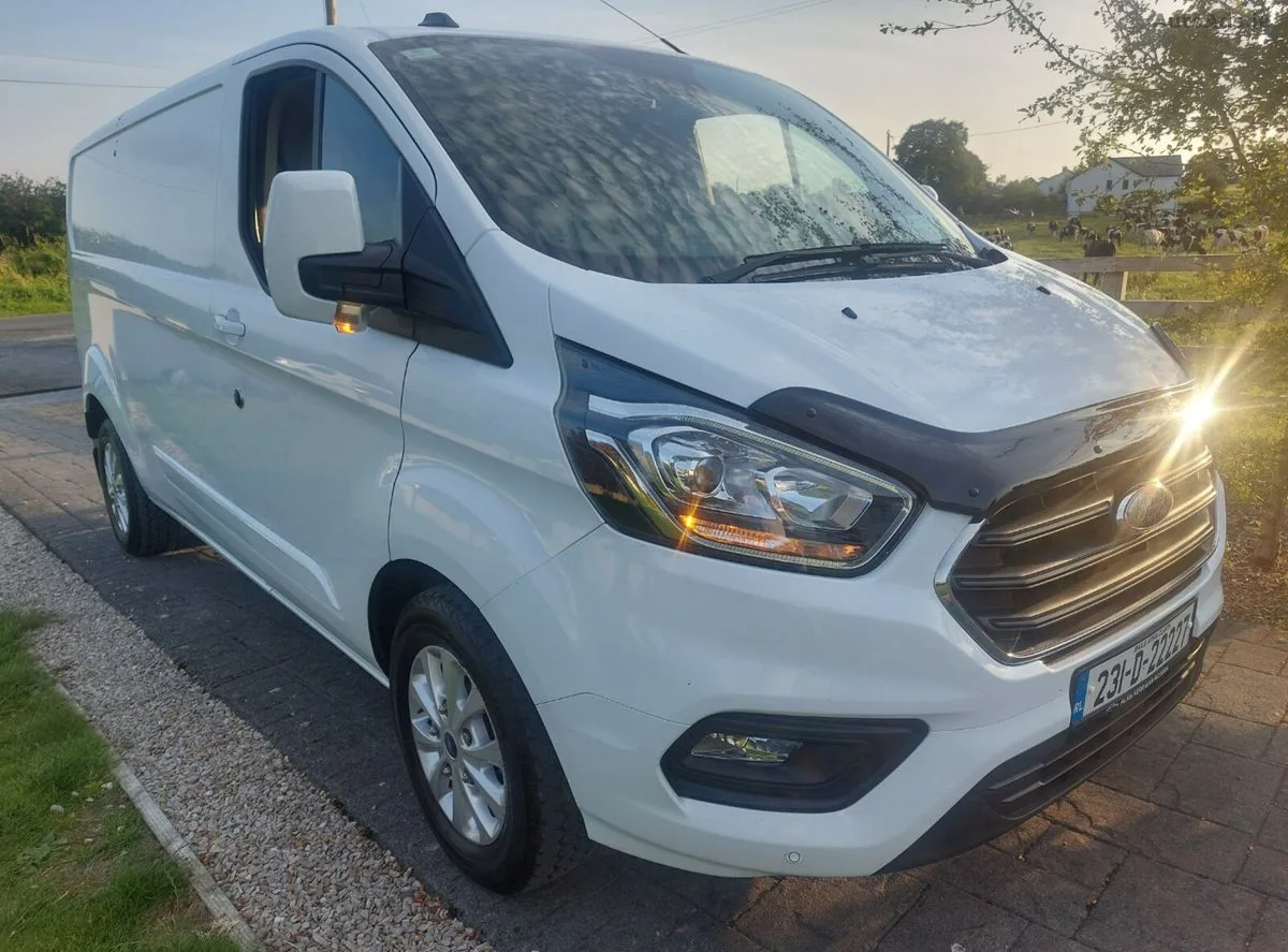 2023 Ford Transit Custom