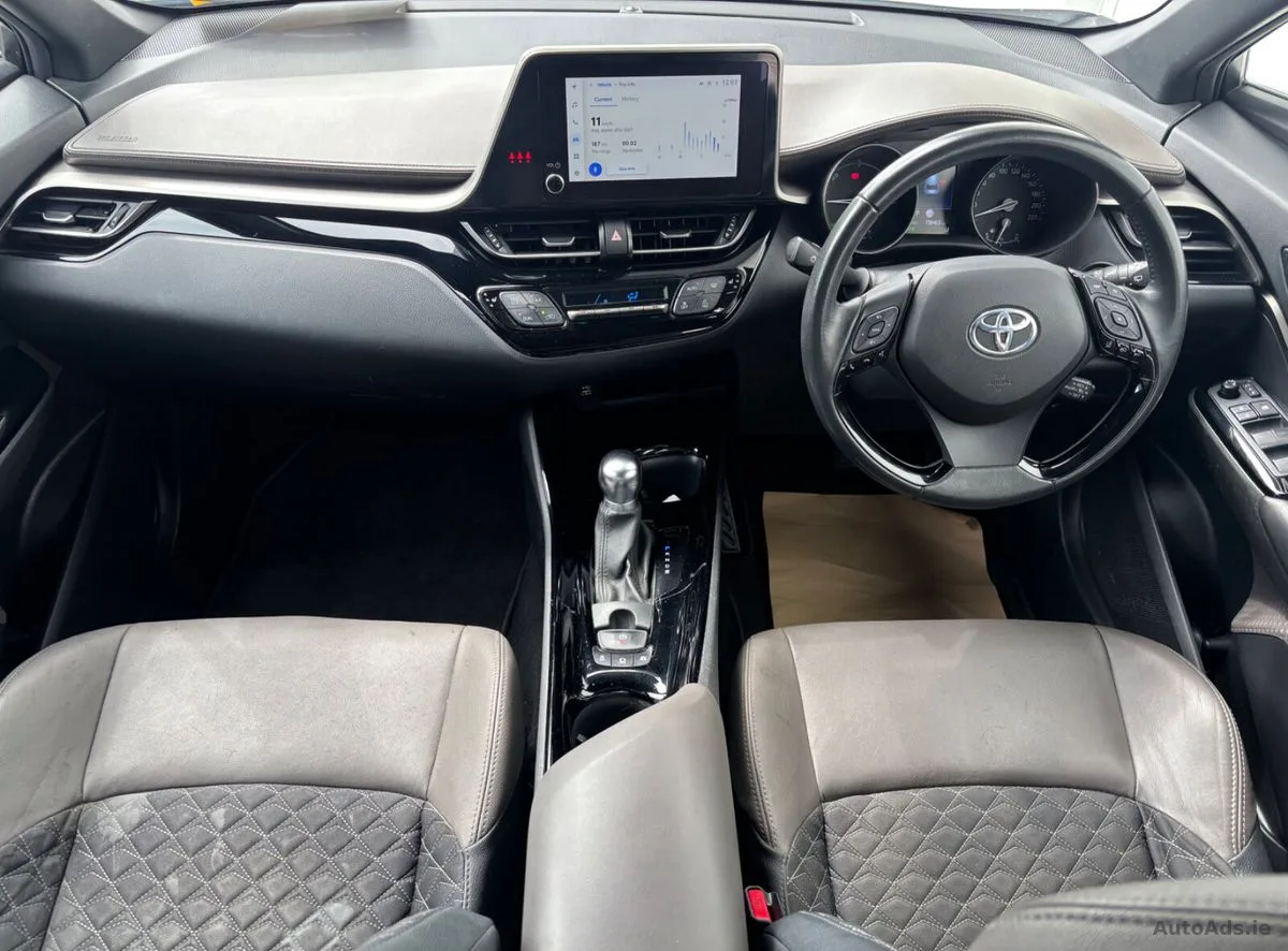 2022 Toyota C-HR – photo 13