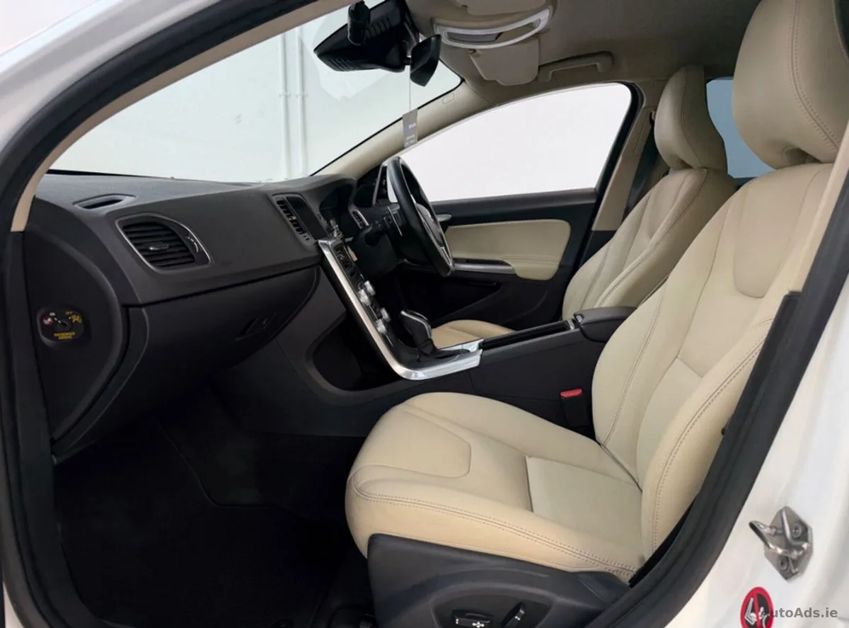 2017 Volvo V60 – photo 19