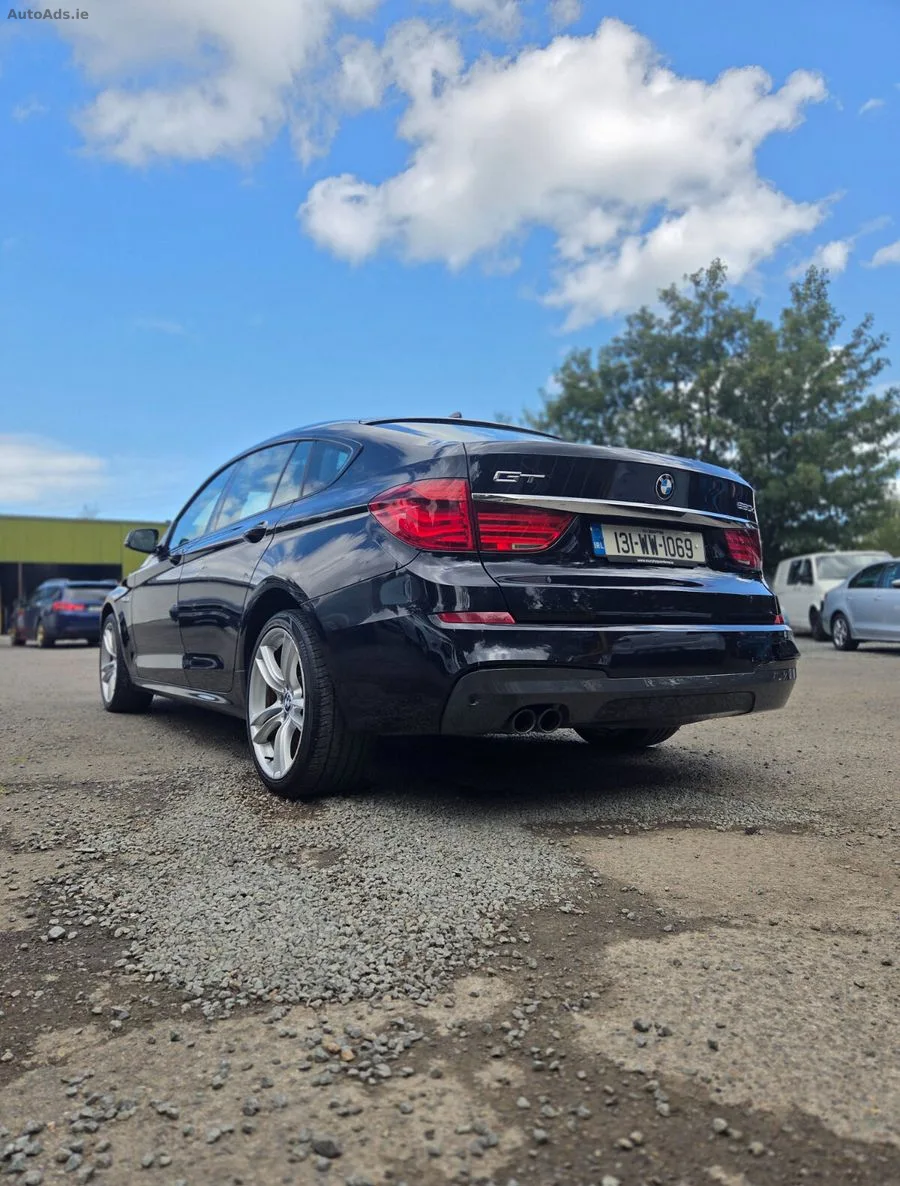 2013 BMW 5-Series – photo 6