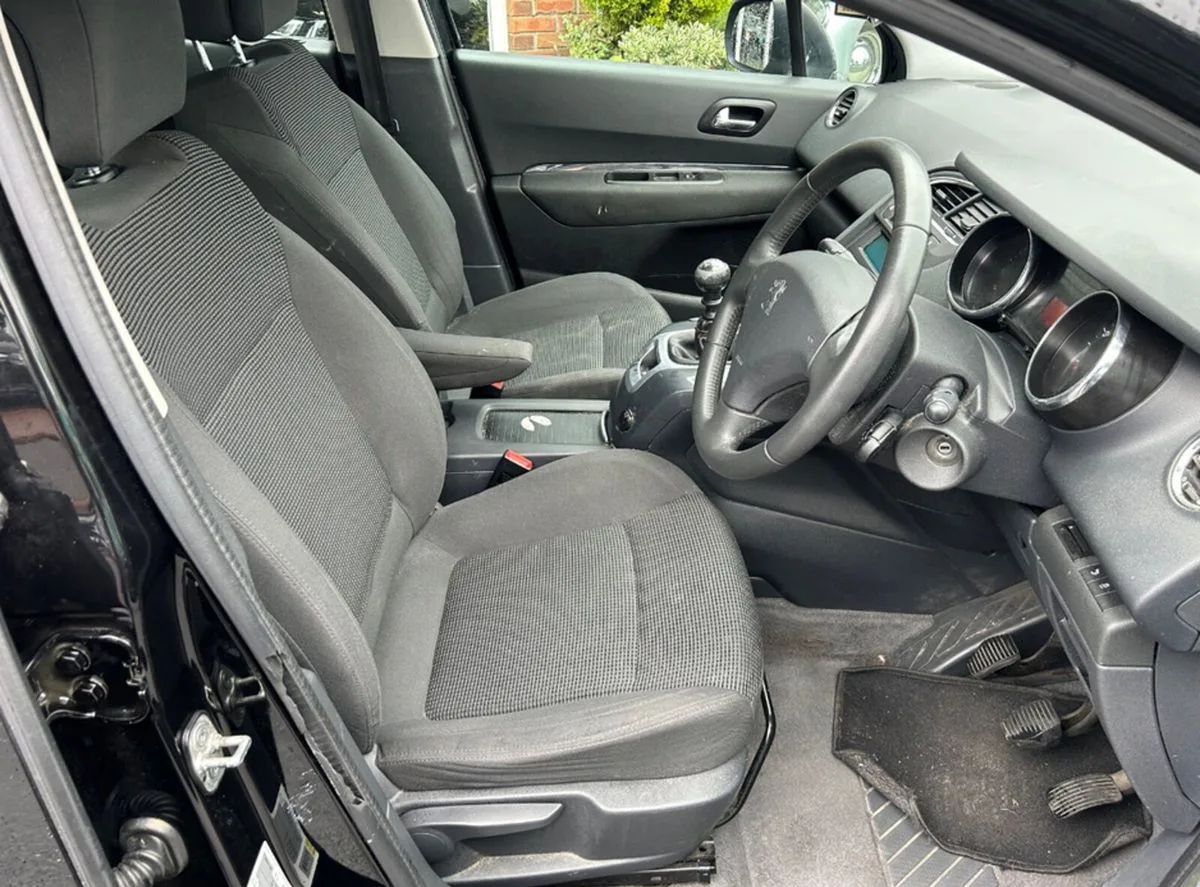 2014 Peugeot 5008 – photo 7
