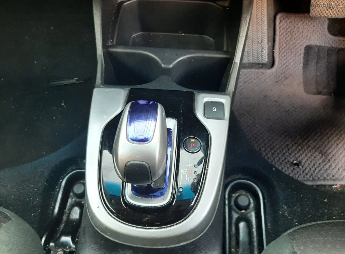 HONDA FIT HYBRID AUTOMATIC 2016 – photo 6