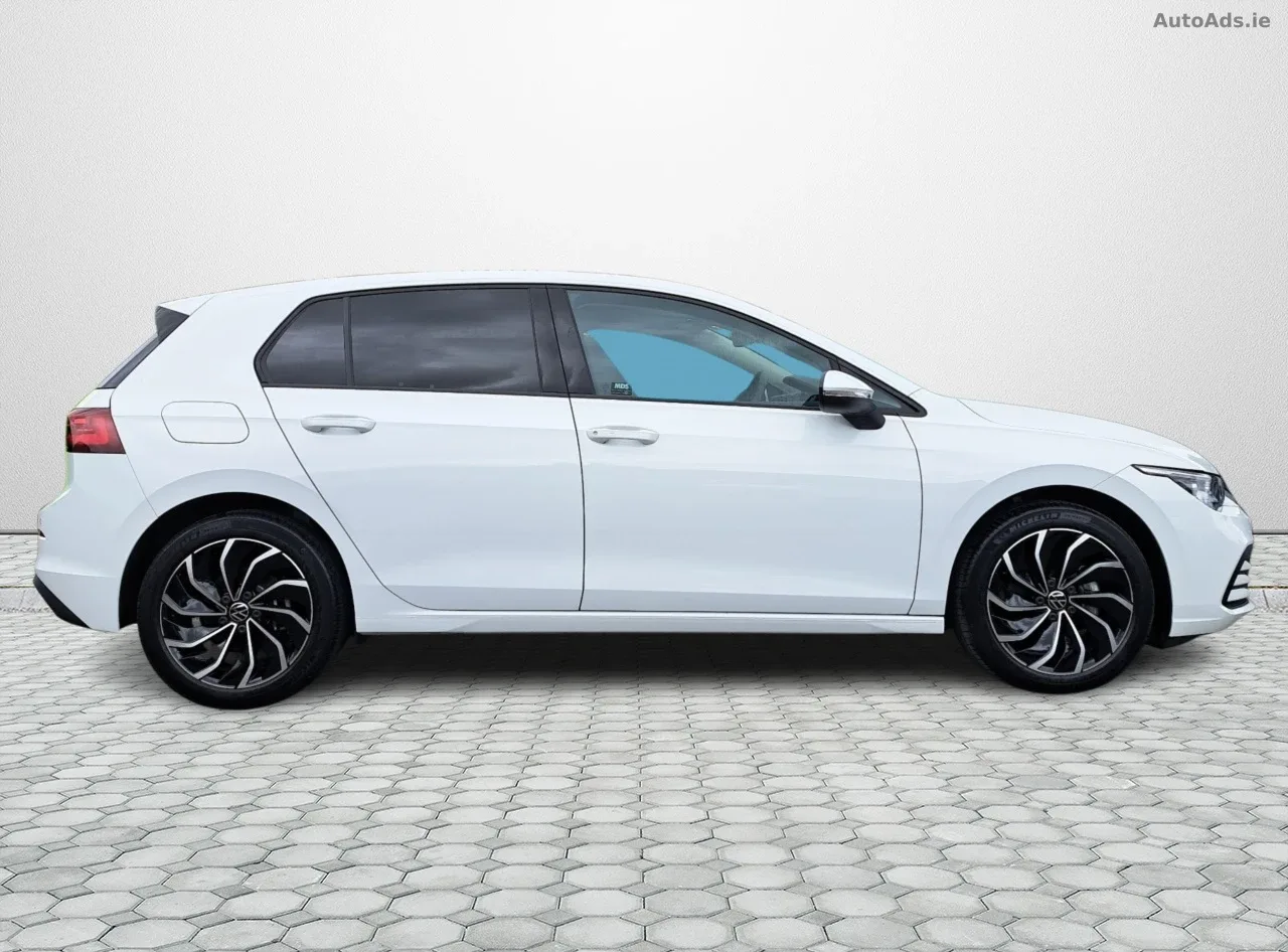 2024 Volkswagen Golf – photo 10