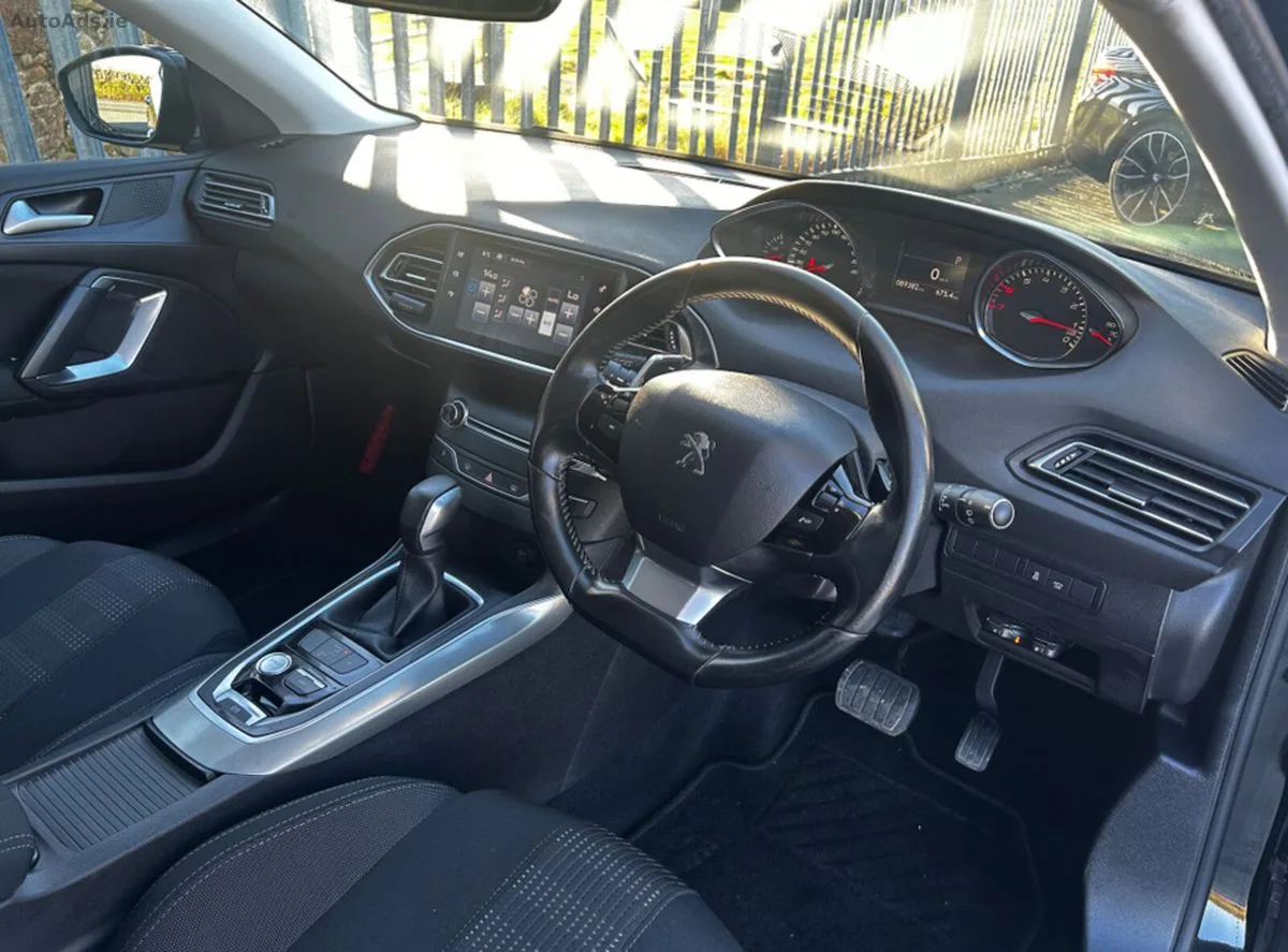 2015 Peugeot 308 – photo 5