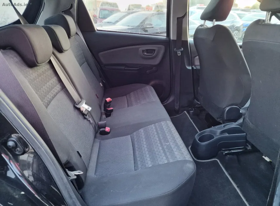 2017 Toyota Yaris – photo 13
