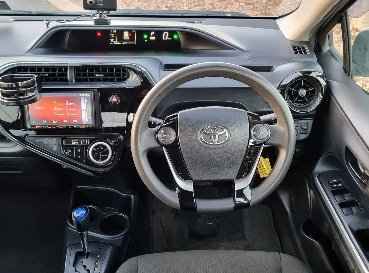 2019 Toyota Aqua – photo 16