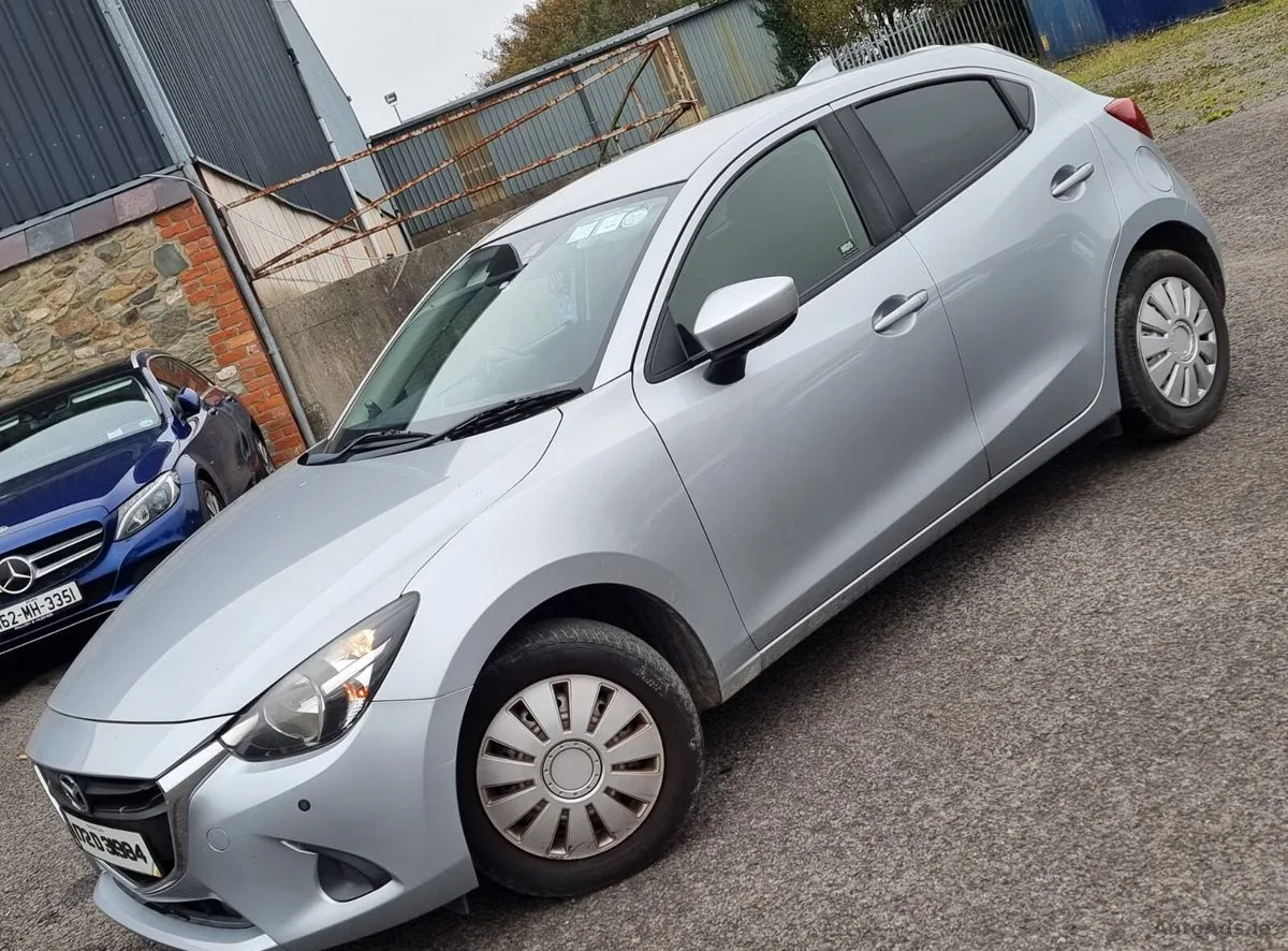 2017 Mazda Demio – photo 11