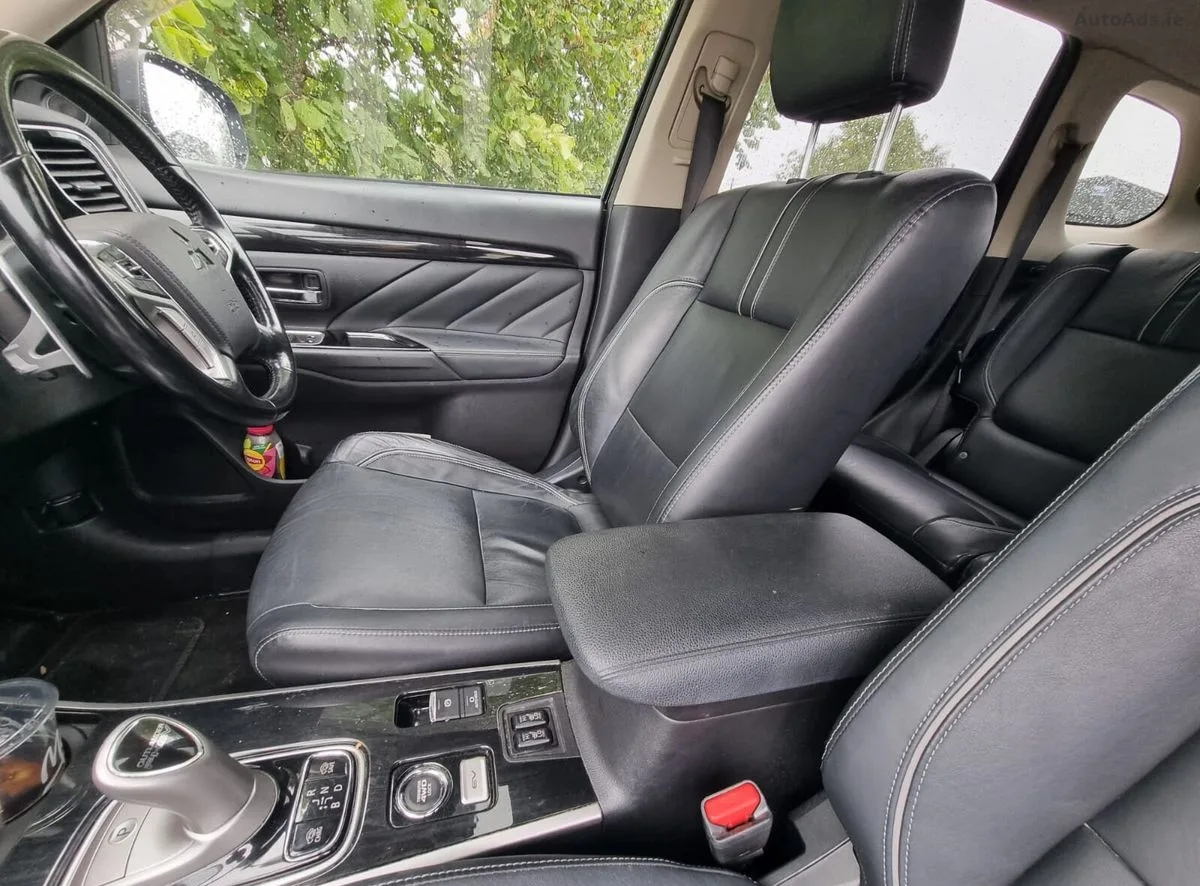 2017 Mitsubishi Outlander – photo 20
