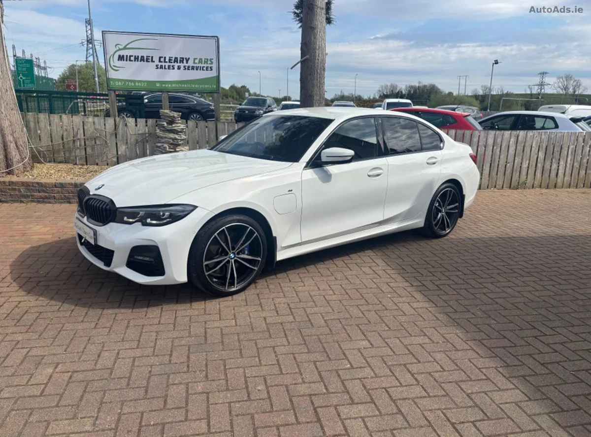 2021 BMW 3-Series – photo 3