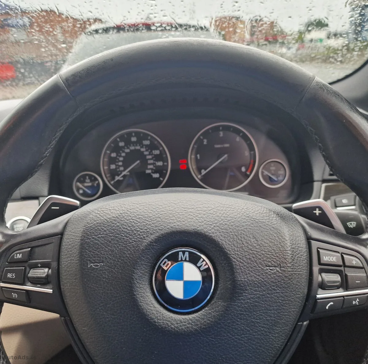 2012 BMW 5-Series – photo 12