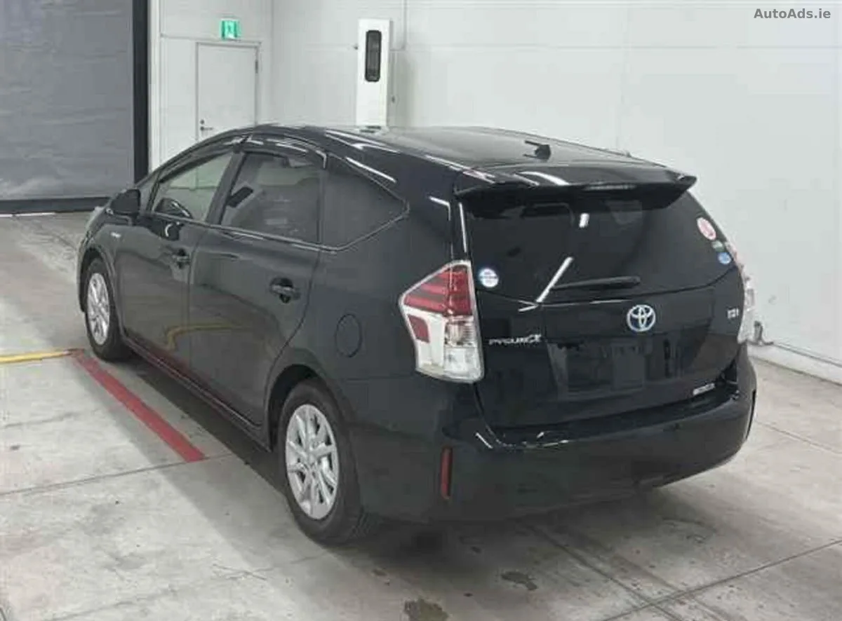 2018 Toyota Prius – photo 2