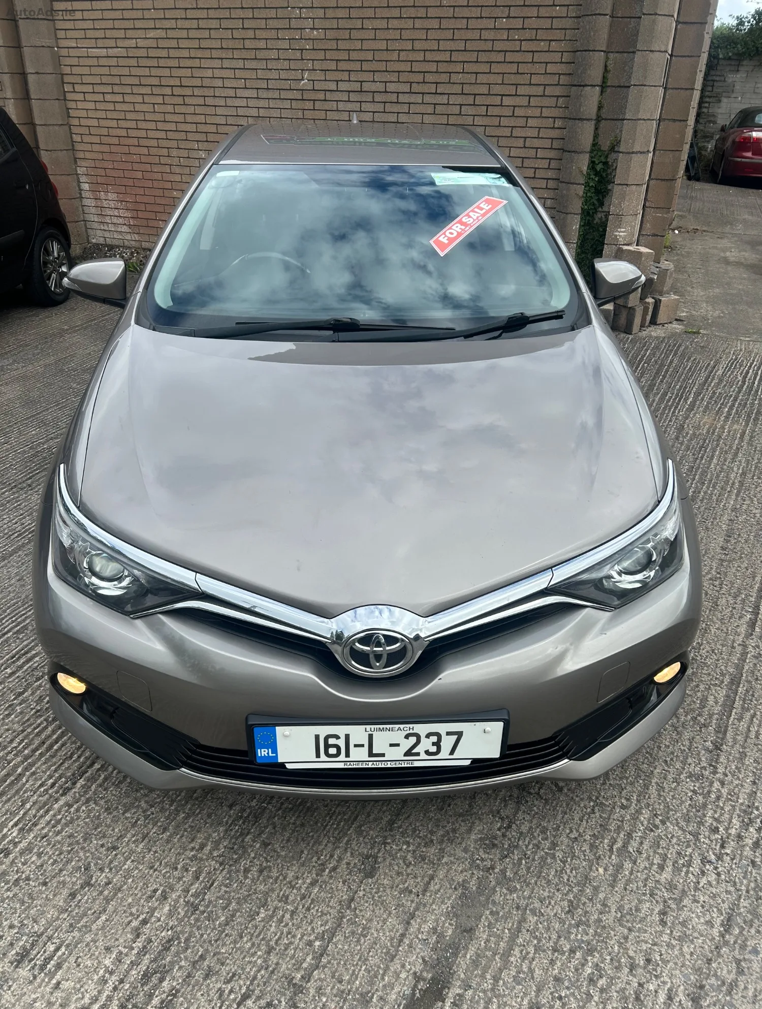 2016 Toyota Auris