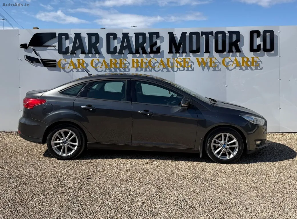 2015 Ford Focus – photo 2