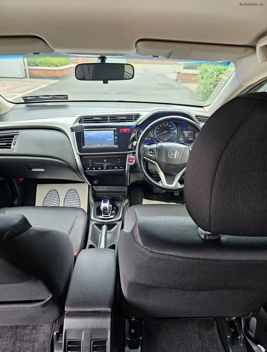 2015 Honda Grace – photo 12