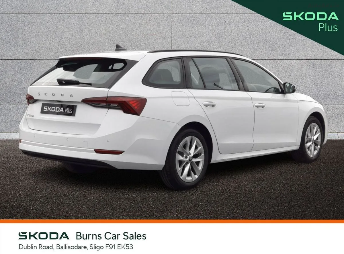 2025 Skoda Octavia – photo 3