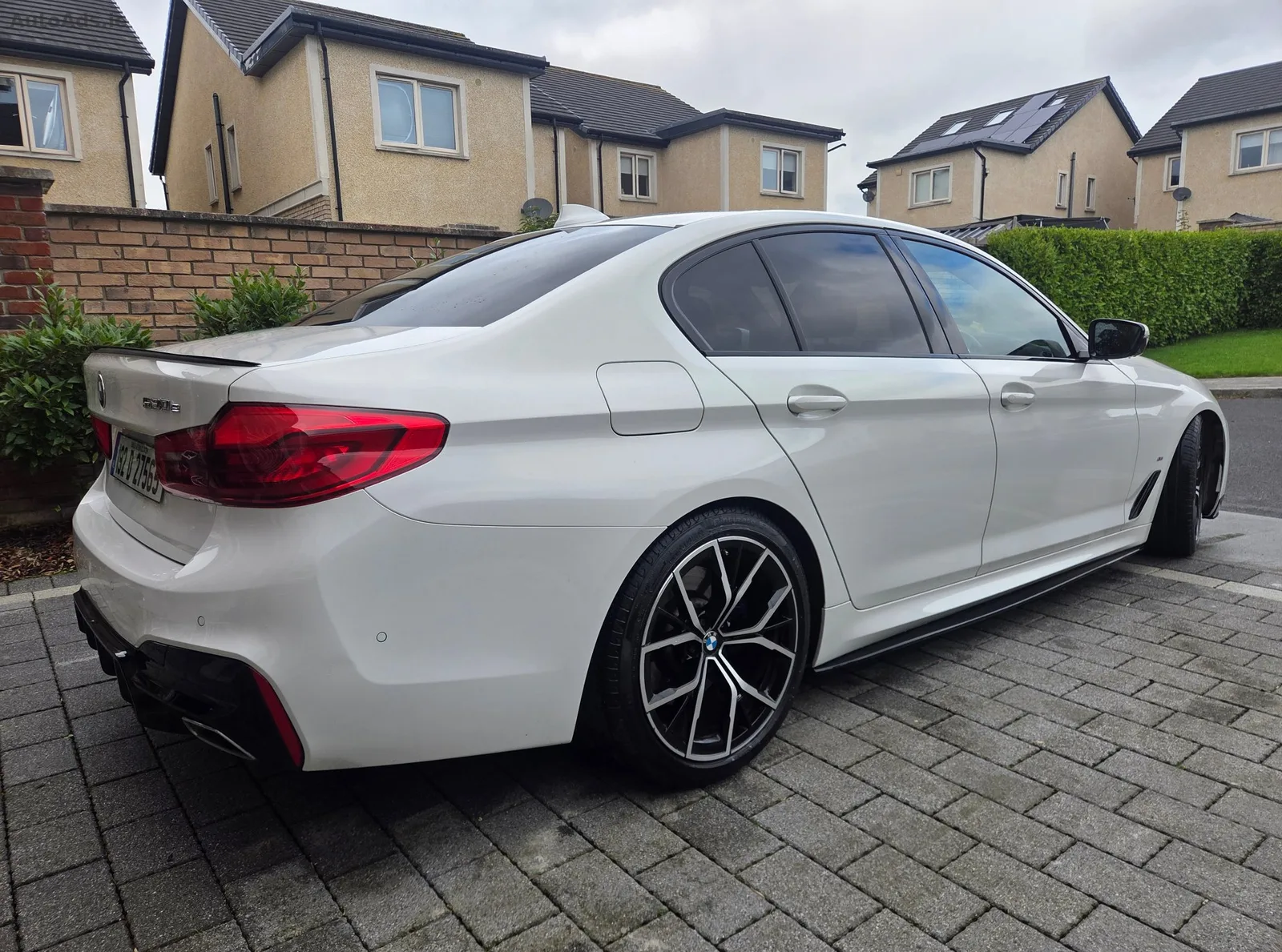 2019 BMW 5 Series – photo 2