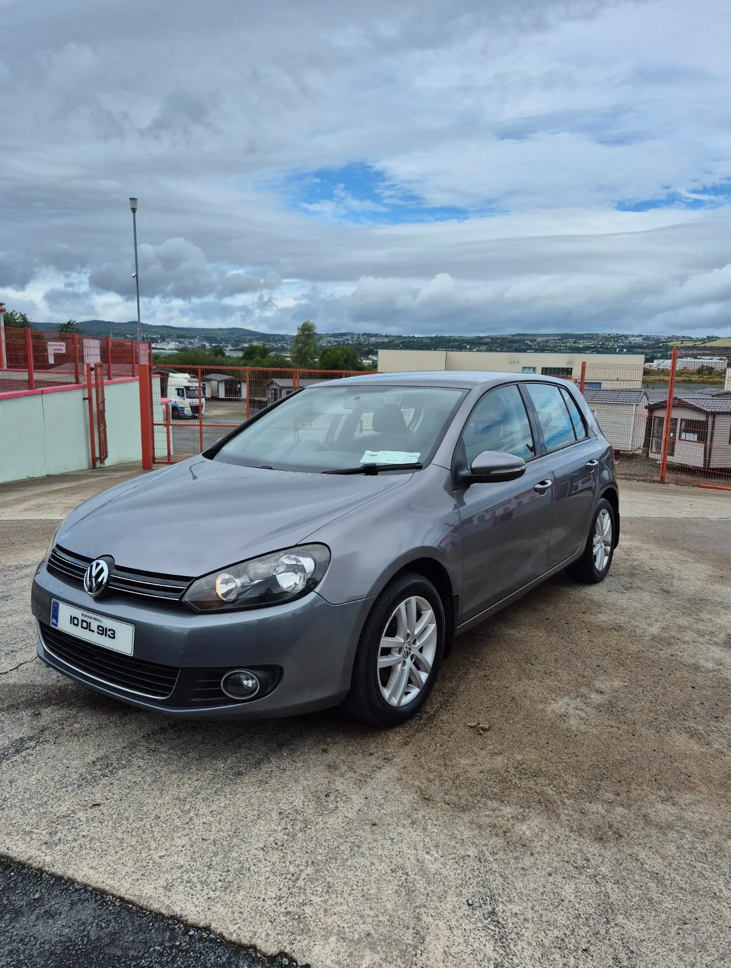 2010 Volkswagen Golf – photo 2
