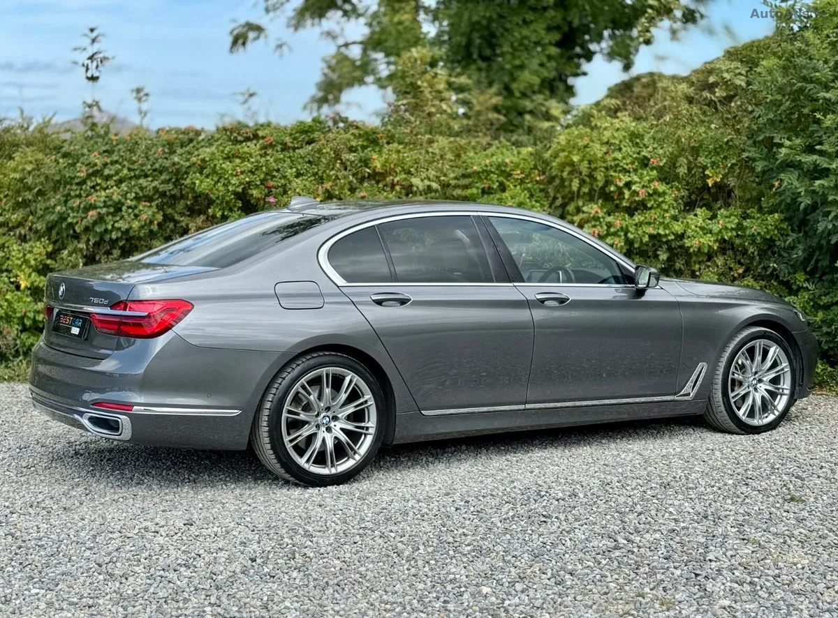 2018 BMW 7-Series – photo 15
