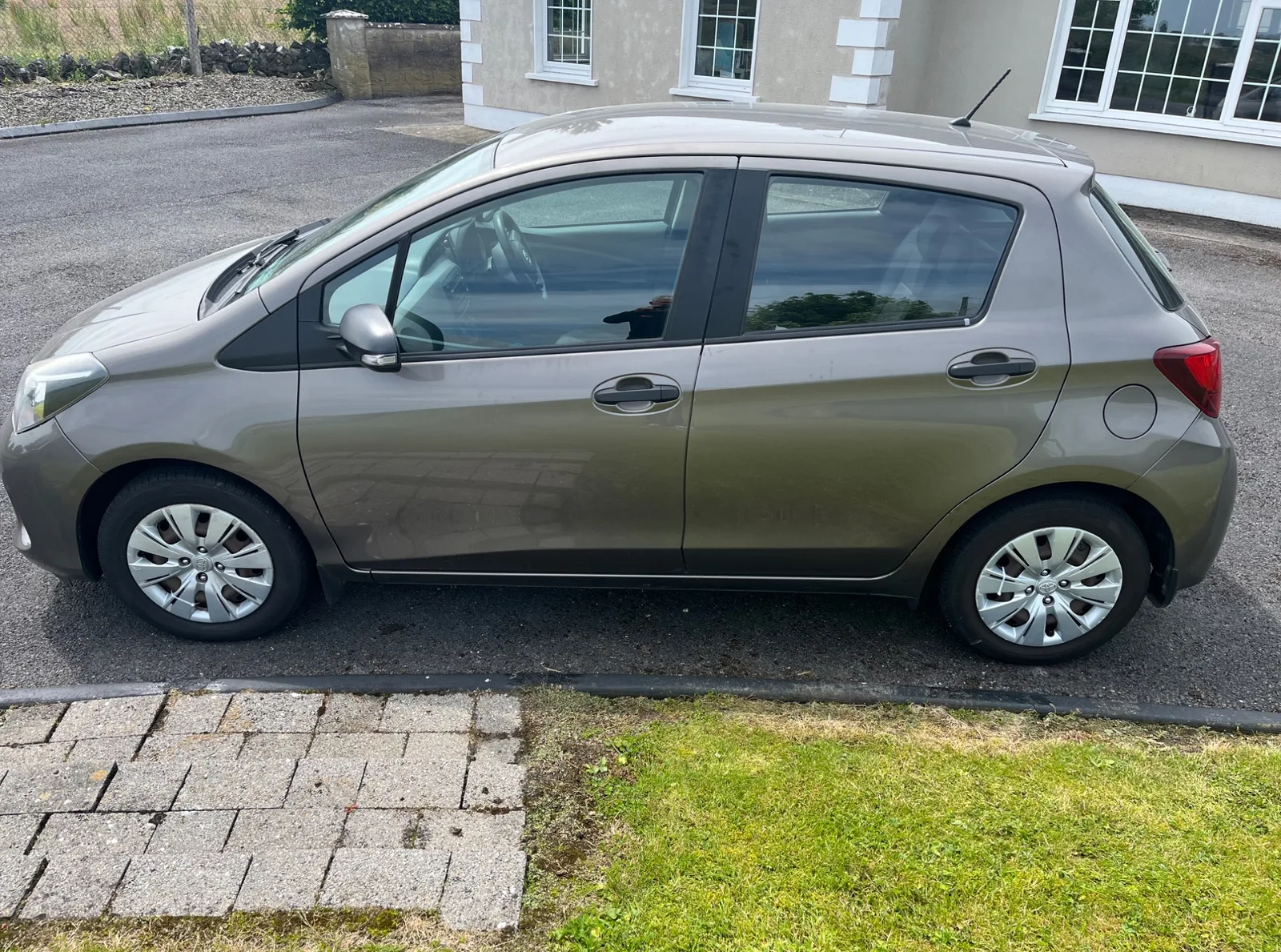 2016 Toyota Yaris – photo 4