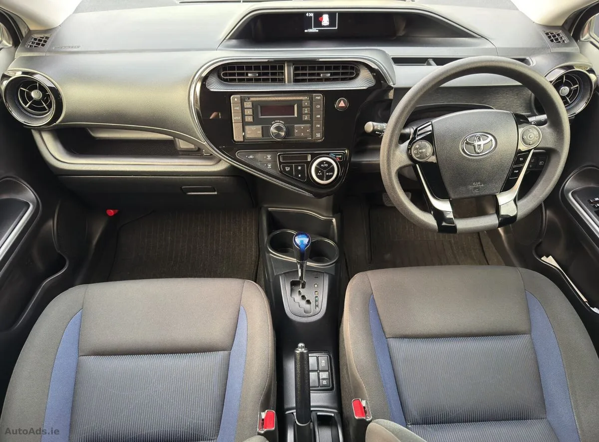 2020 Toyota Aqua – photo 12